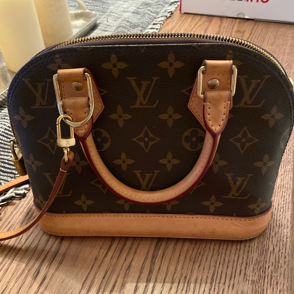 Louis Vuitton alma BB